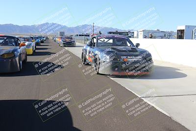 media/Nov-19-2022-Speed Ventures (Sat) [[eb5c8f9508]]/Around the Pits/Pre Grid Race Group/